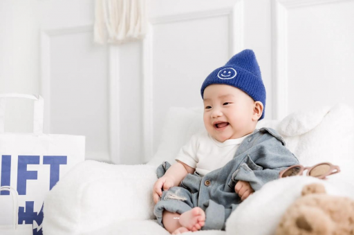 长葛宝宝多久开始攒肚